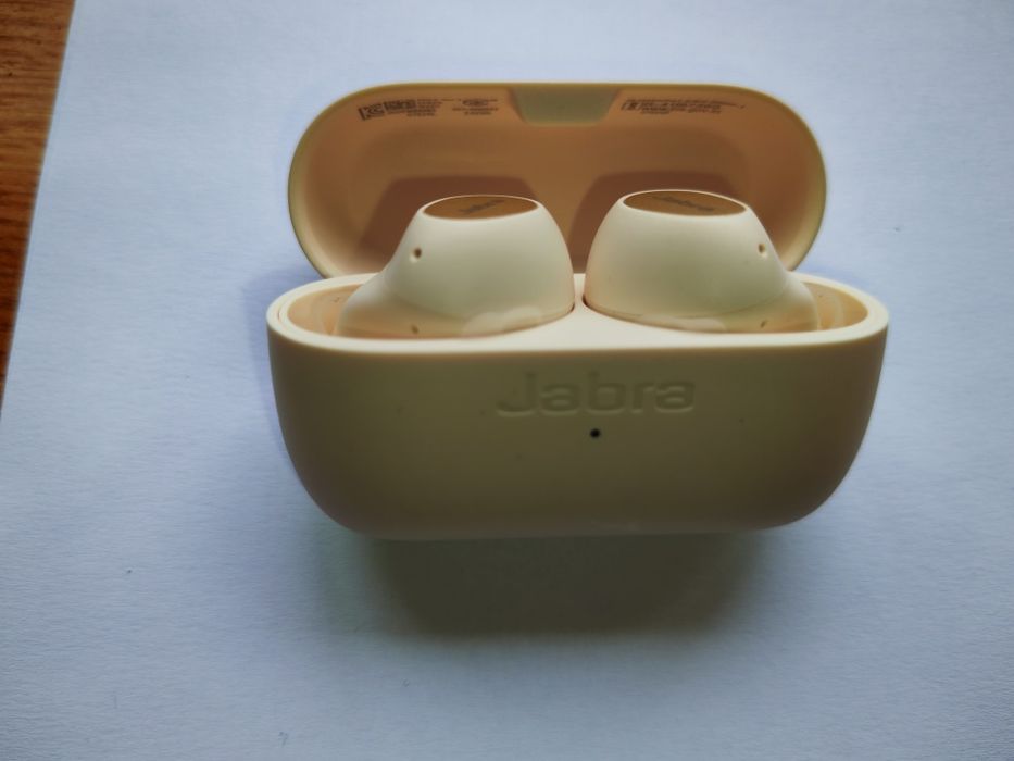 Căști wireless Jabra Elite 4