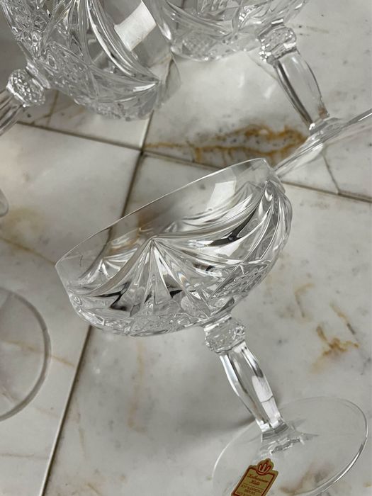 5 кристални чаши за шампанско