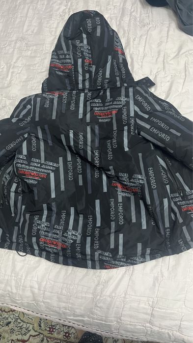 Продам зимнюю куртку