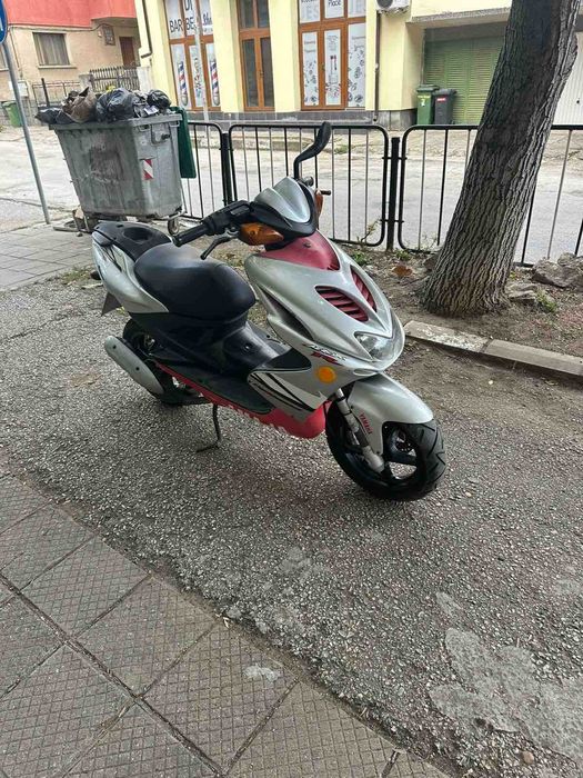 Yamaha Aerox 50 / Ямаха АЕРОКС 50