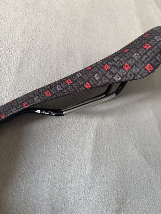Șa bicicleta DMR din textil calitate superioara