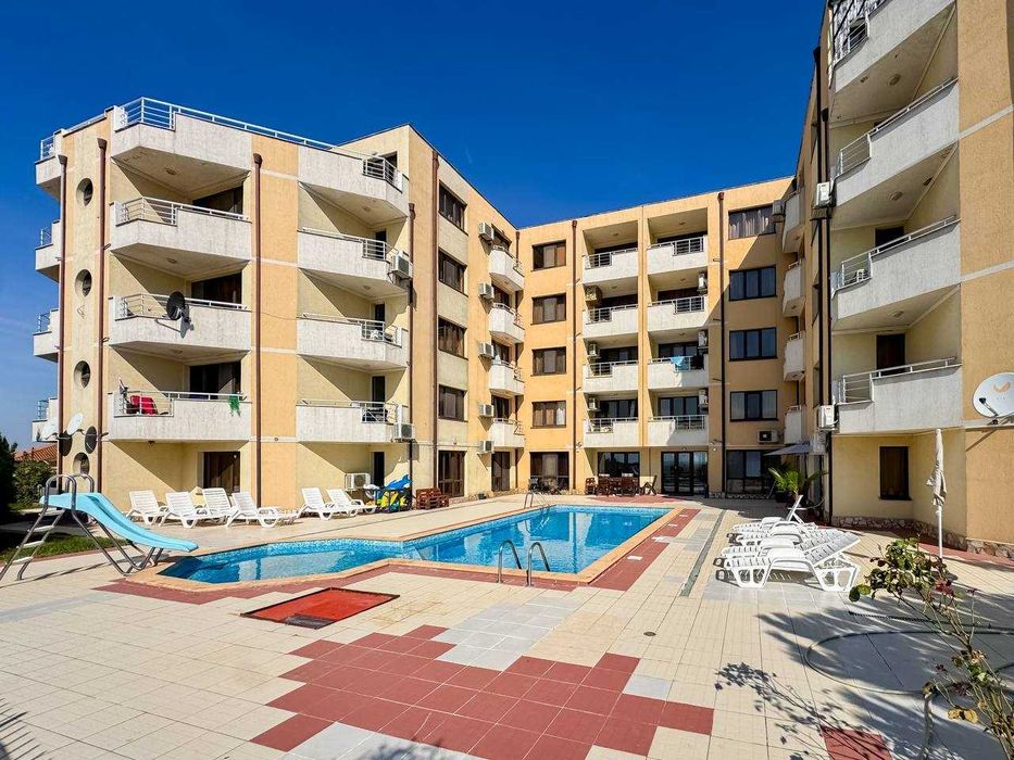 Продава се Двустаен апартамент в Бургас, Сарафово - 60 кв.м за 1267 €/кв.м - Снимка #12