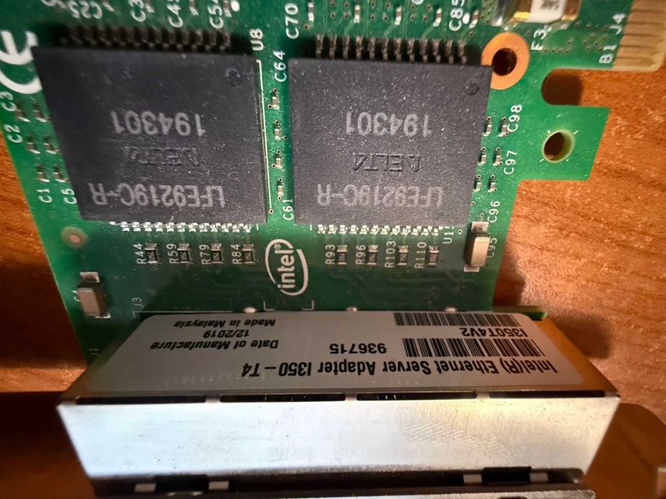 Оригинален Intel Ethernet I350-T4 4-Port 1Gb NIC - 4-ри портов адаптер