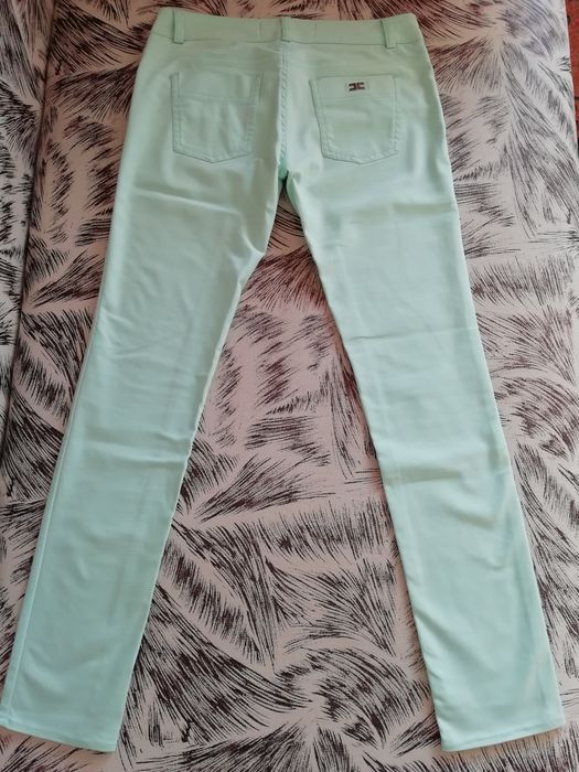 Распродажа: лейгинсы, брюки, шорты.