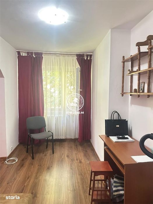 Apartament 2 camere, etaj intermediar, fara risc - Podul de Piatra