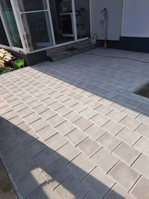 Producător Pavaj 3cm – Pachet Complet: Montaj + Materiale + Transport