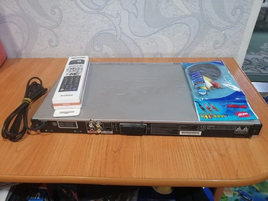 Продам DVD- Проигрыватель Samsung .