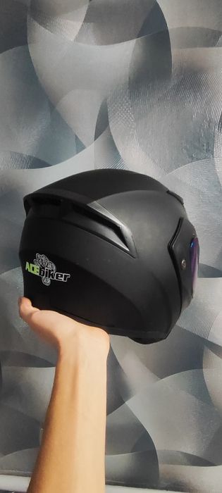 Продам мотошлем в отс