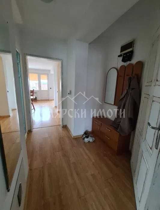 Дава се под наем Двустаен апартамент в Велико Търново, Център - 72 кв.м за 398.82 € - Снимка #7