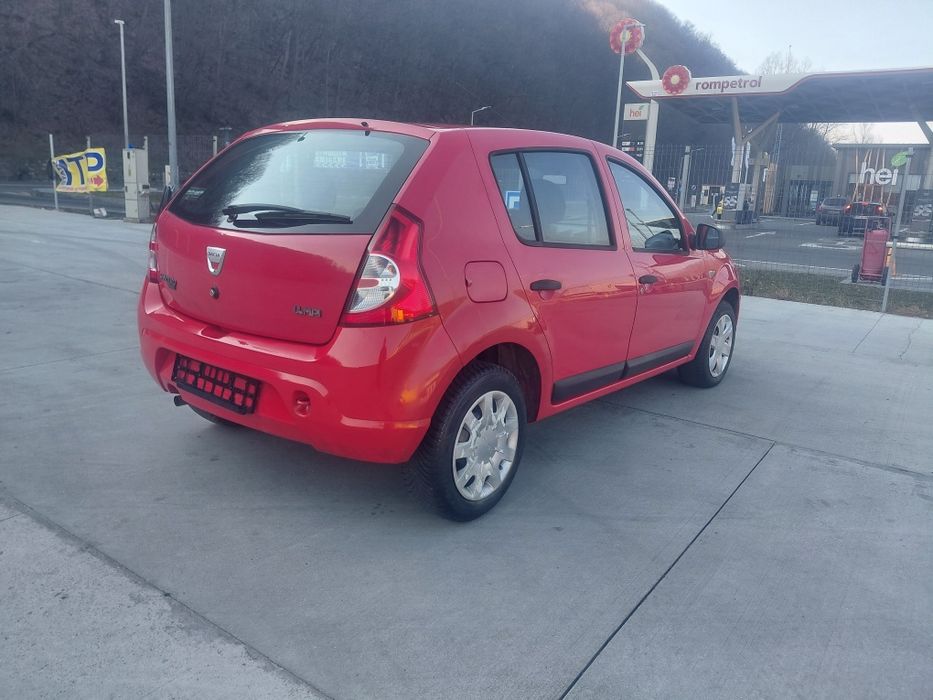 Vand dacia Sandero  1,4 mpi (benzina) an 2010 km 159600 reali !