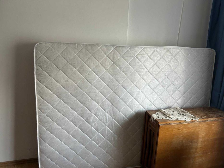 saltea noua, nefolosita, impecabila