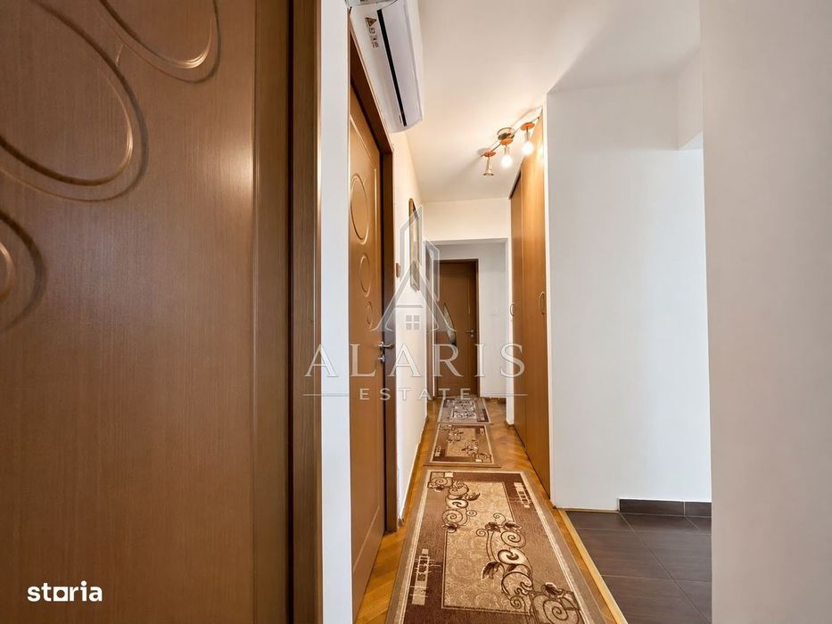 Apartament cu 4 camere, etaj intermediar, zona Bucovina