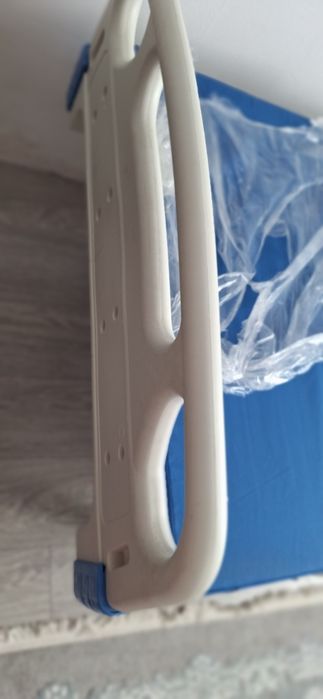 Болничная койка кровать