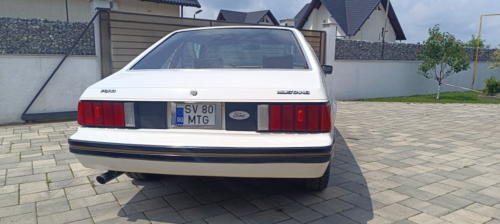 Ford Mustang mașină de epocă