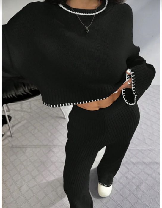 Дамски комплект плетиво