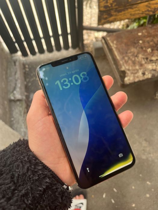 Vand sau schimb iphone xs max