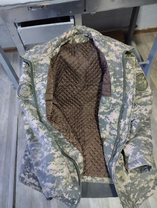 Продам весенний осенний бушлат