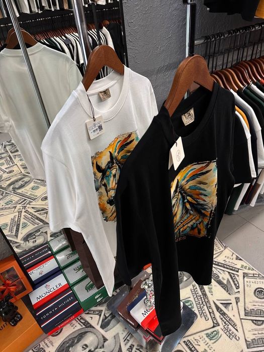 Мъжки тениски различни модели