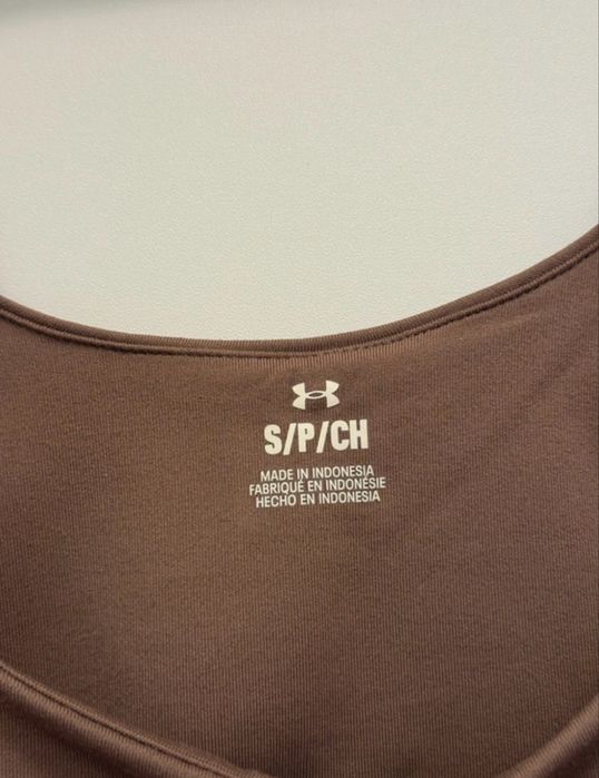 Top fitness/pilates Under Armour S