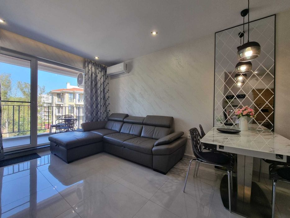 Продава се Двустаен апартамент в к.к. Слънчев бряг - 60 кв.м за 1750 €/кв.м - Снимка #6