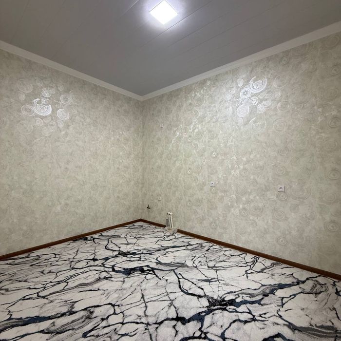 Keles ko’k-tere aftadro’m ko’chada 1’2-so’tix 4-xona uy sotiladi