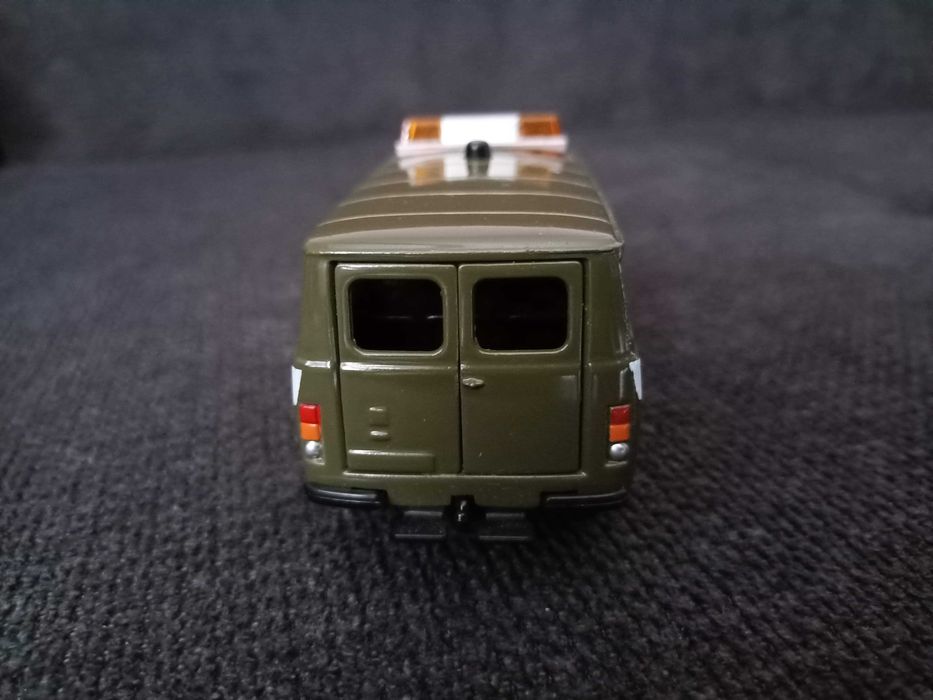 УАЗ 452 (39625) Буханка , Технопарк , нов в кутия , мащаб 1:43