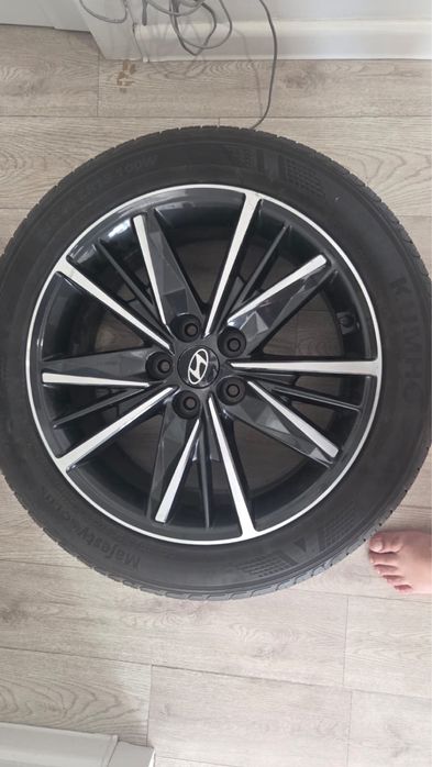 Шины R18/245/45 с дисками