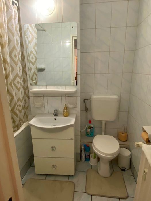 Inchiriez apartament 2 camere, zona Matei Ambrozie