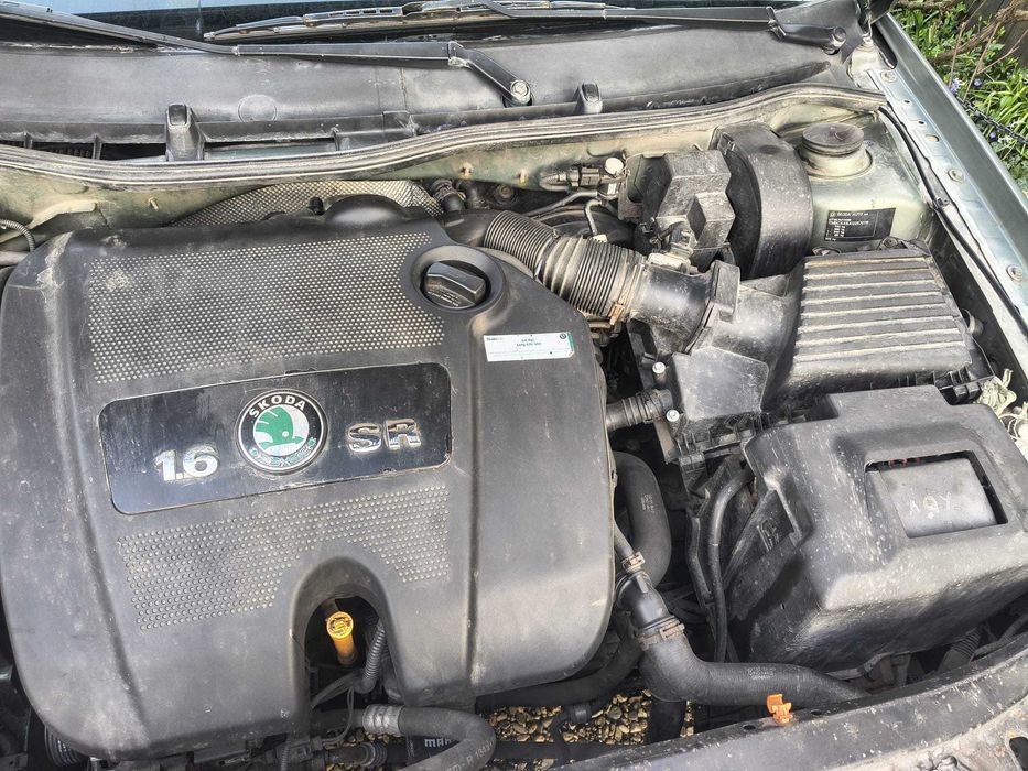 Skoda Octavia 1 2002 \ Motor 1.6 SR \ Dotari \ Manuala \