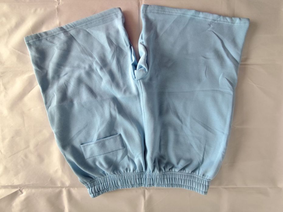 Pantaloni scurti Corteiz - Marimea L - Albastru deschis