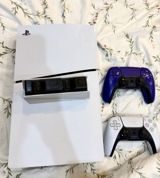 PlayStation 5 (с дисководом)