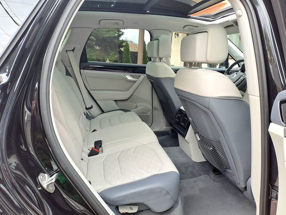 VW Touareg 3.0 TDI 286 CP