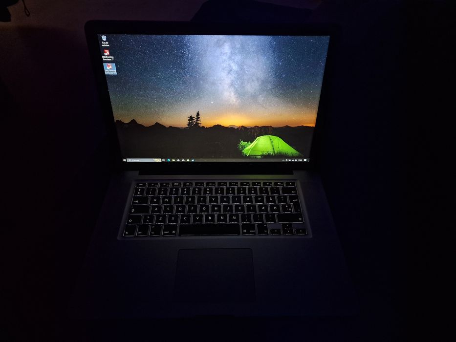 MacBook pro 15 stare bună