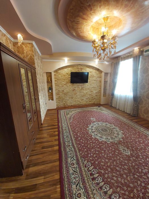 Новостройка сдается 2 х комнатная квартира на первом этаже