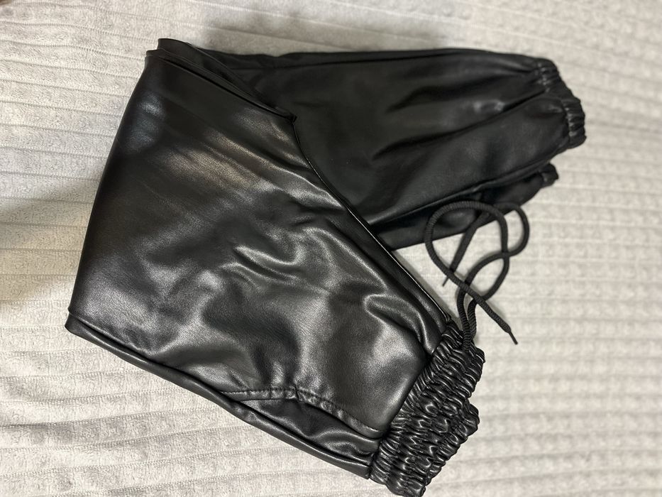 Кожаные штаны на девочку