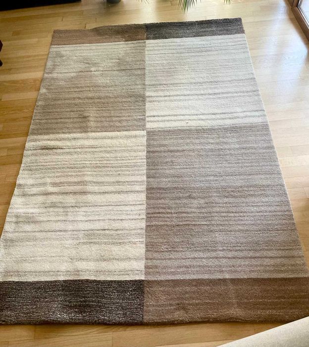 Vand 2 covoare din lana, de la Mobexpert