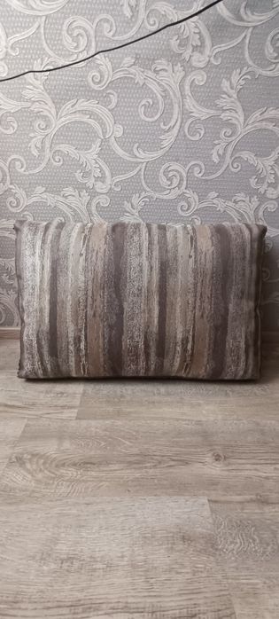 Диван ( под перетяжку )