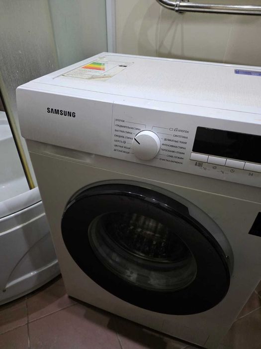 Продам стиральную машинку Samsung