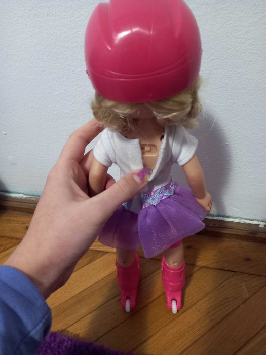 Papusa Maia pe role si Elsa