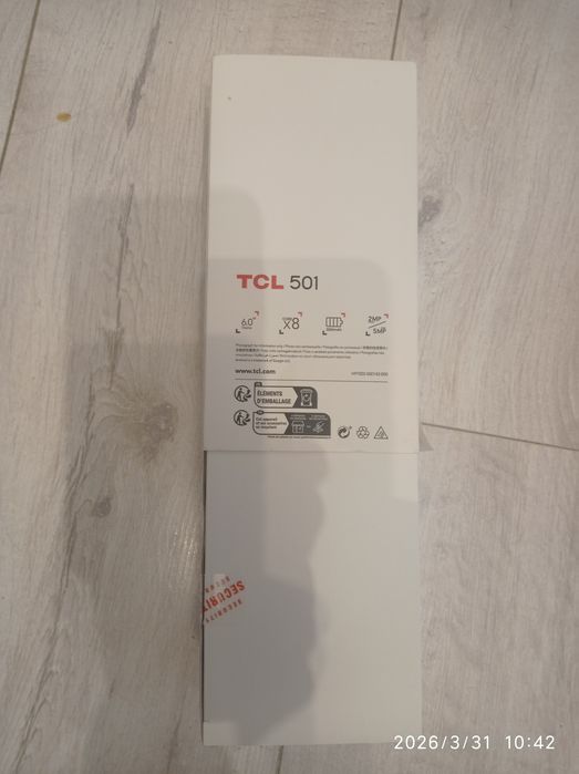 Telefon TCL 501 Nou