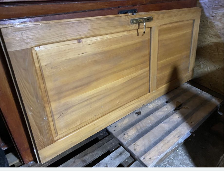 Tamplarie lemn 150 lei