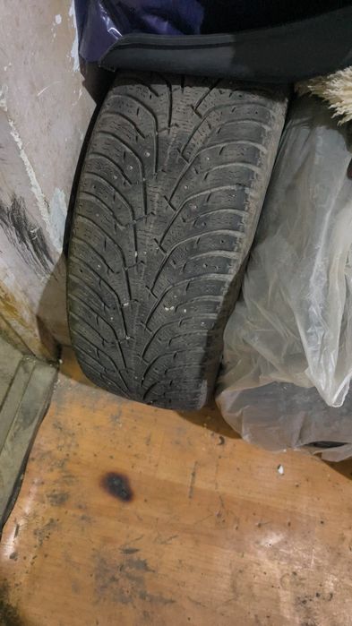 Автошины 215/55/17 б/у