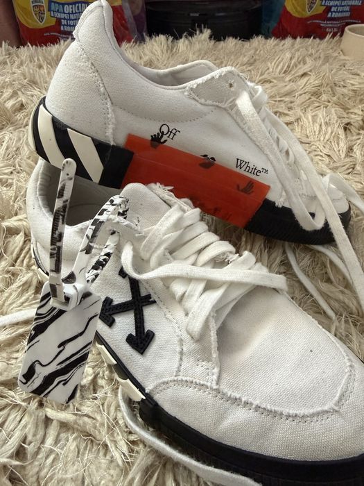 Adidasi Off White
