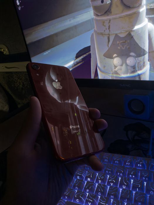 Продается iPhone Xr 64gb