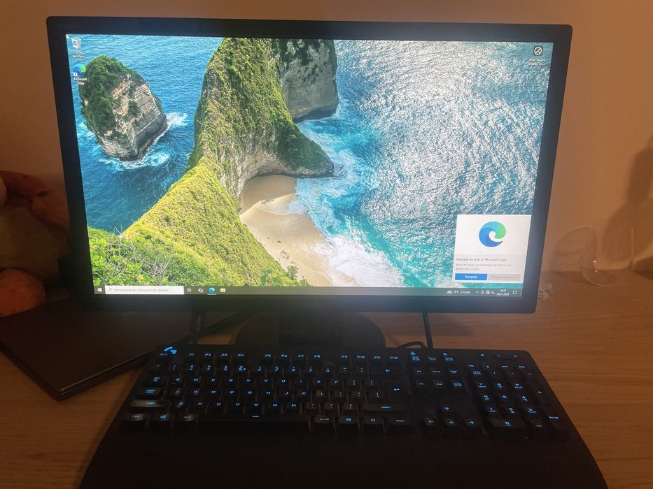 Vand unitate pc cu monitor