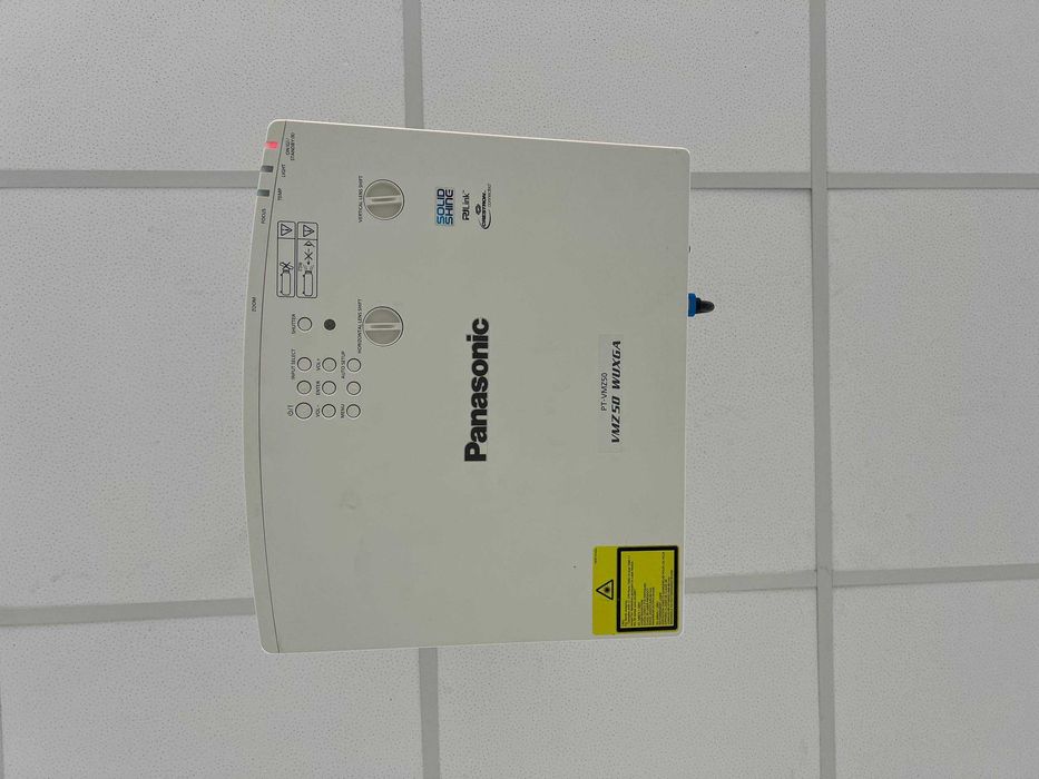 Проектор Panasonic PT-VMZ50 (WUXGA)