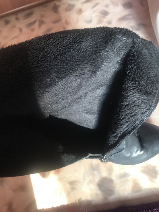 Зимние сапоги.