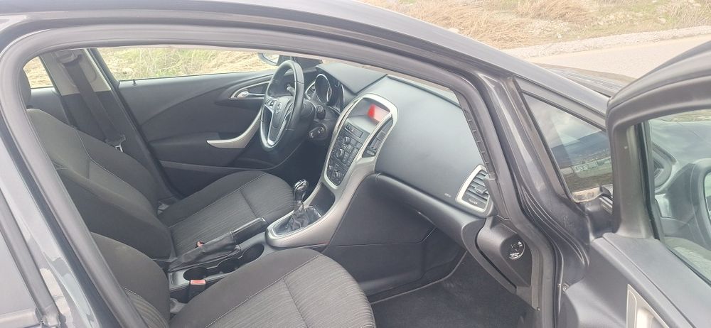 Opel Astra J 1.7