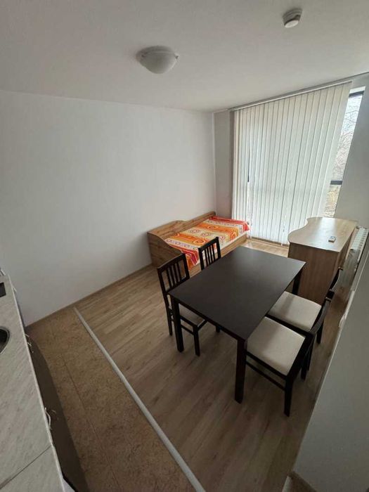 Дава се под наем Двустаен апартамент в София, Център - 40 кв.м за 518.67 € - Снимка #2