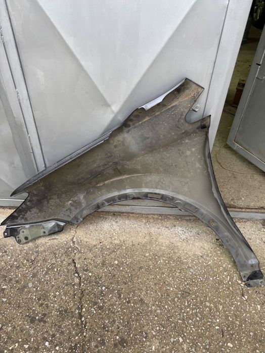 Оригинален калник Тойота Rav4